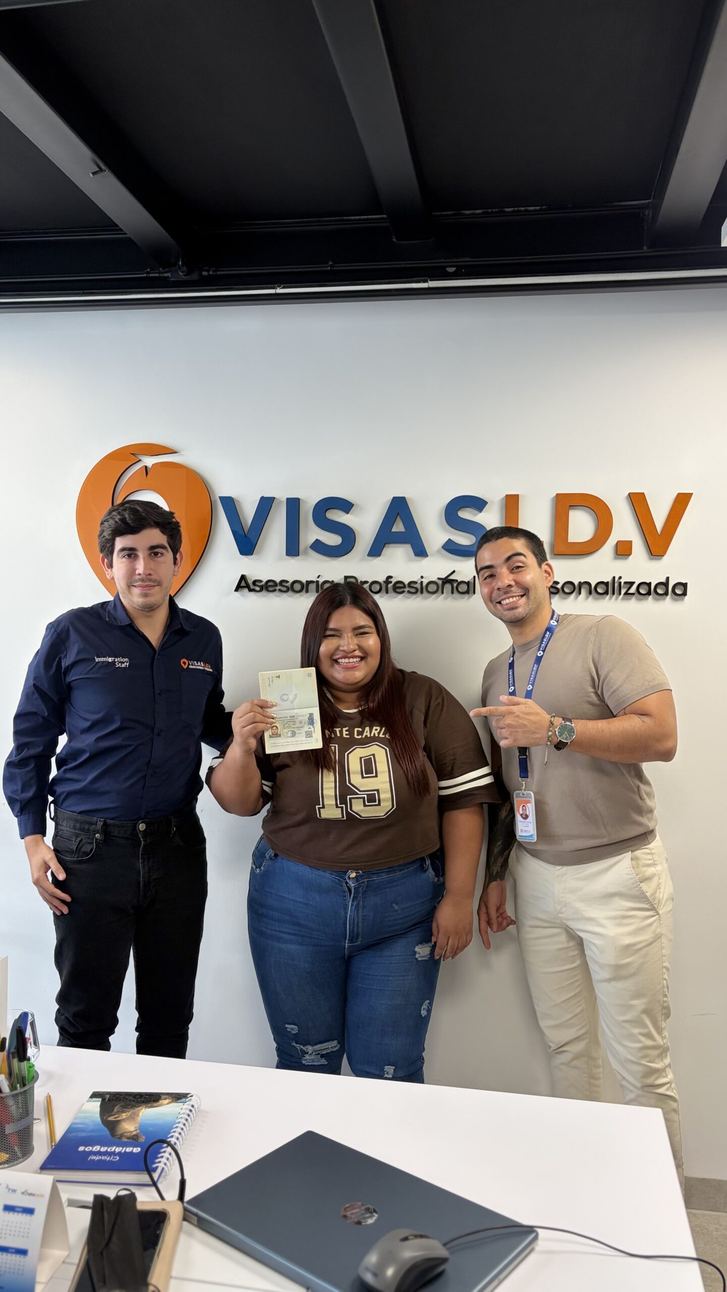 Melissa con su visa aprobada